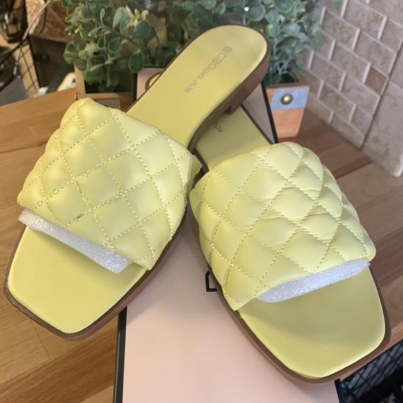 BCBGeneration Pale Yellow Laila Slide Sandal With Diamond Quilted Strap - Picture 7 of 12